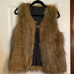 NWOT faux fur vest